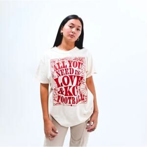 1KC Shop "The Kendall Tee" KC Football Graphic T-Shirt Unisex XXL (NWT)
